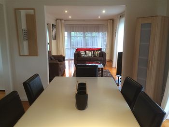 Australian Home Away Doncaster Elgar 2 - Airlie Beach Holiday 10