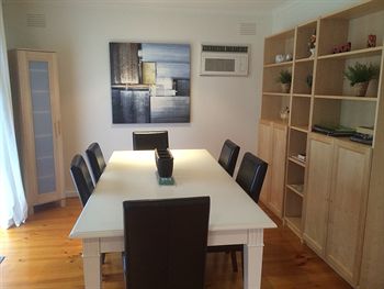 Australian Home Away Doncaster Elgar 2 - Airlie Beach Holiday 11