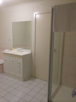 Australian Home Away Ringwood @ Bardia - Airlie Beach Holiday 0