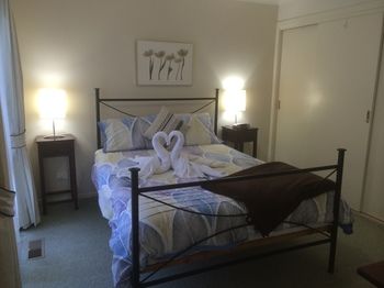 Australian Home Away Ringwood @ Bardia - Airlie Beach Holiday 10