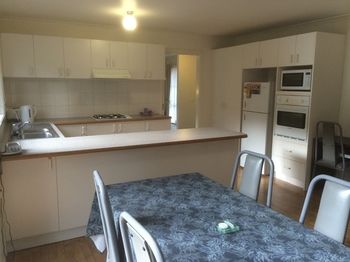 Australian Home Away Ringwood @ Bardia - Airlie Beach Holiday 14