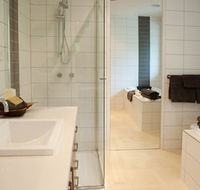 Mountain Element Retreats - Airlie Beach Holiday
