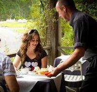 Riverwood Downs Mountain Valley Resort - Airlie Beach Holiday