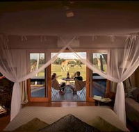 Zoofari Lodge Taronga Western Plains Zoo - Airlie Beach Holiday