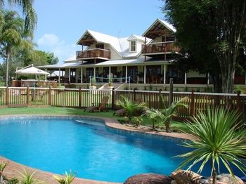 Clarence River Bed & Breakfast - Airlie Beach Holiday 12