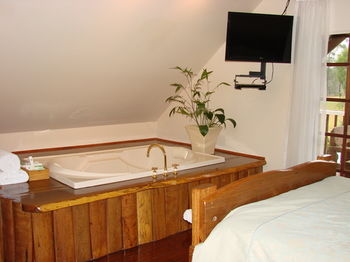 Clarence River Bed & Breakfast - Airlie Beach Holiday 17