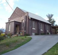 Church House BampB Gundagai - Airlie Beach Holiday