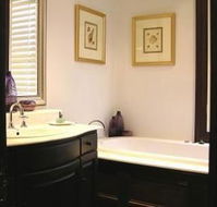 Bishopaposs Court Estate Boutique Hotel - Airlie Beach Holiday