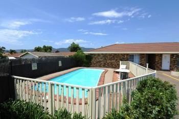 Golden Grain Motor Inn - Airlie Beach Holiday 3