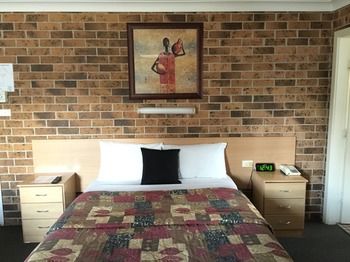 Golden Grain Motor Inn - Airlie Beach Holiday 7