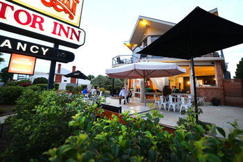Countryman Motor Inn - Airlie Beach Holiday 7