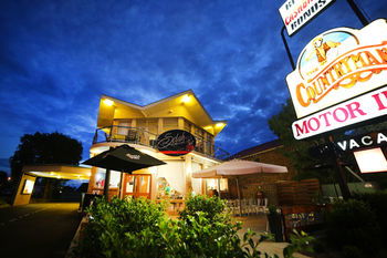 Countryman Motor Inn - Airlie Beach Holiday 9