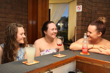 Countryman Motor Inn - Airlie Beach Holiday 18