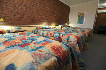 Countryman Motor Inn - Airlie Beach Holiday 22