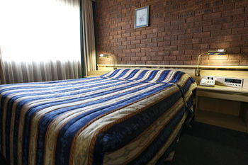 Countryman Motor Inn - Airlie Beach Holiday 25