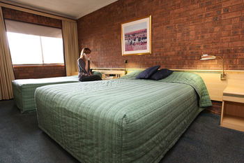 Countryman Motor Inn - Airlie Beach Holiday 29