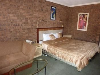 Countryman Motor Inn - Airlie Beach Holiday 32