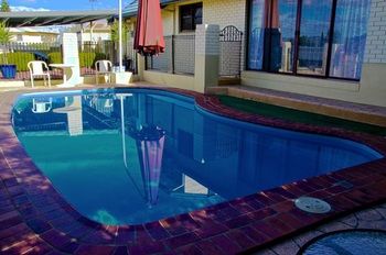 Motel Grande Tamworth - Airlie Beach Holiday 4