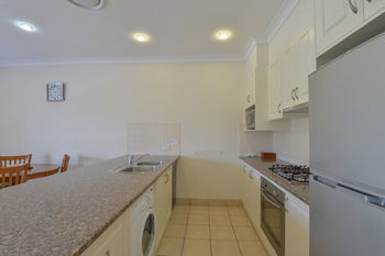 Cadman Motor Inn & Apartments - Airlie Beach Holiday 20