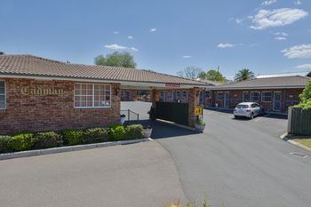 Cadman Motor Inn & Apartments - Airlie Beach Holiday 30