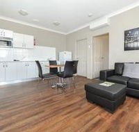 Akuna Motor Inn and Apartments - Airlie Beach Holiday