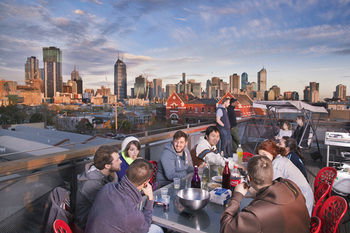 Melbourne Metro YHA - Hostel - Airlie Beach Holiday 21