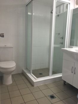 Waterview Gosford Motor Inn - Airlie Beach Holiday 17