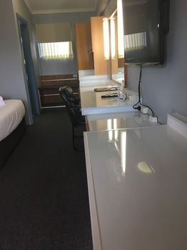 Waterview Gosford Motor Inn - Airlie Beach Holiday 22