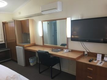 Waterview Gosford Motor Inn - Airlie Beach Holiday 30