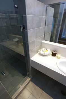 Best Western Sanctuary Inn - Airlie Beach Holiday 0