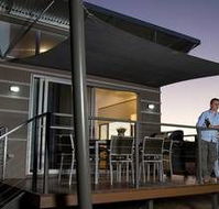 Savannah Cabins - Airlie Beach Holiday