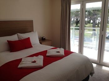 Huskisson Beach Bed And Breakfast - Airlie Beach Holiday 17