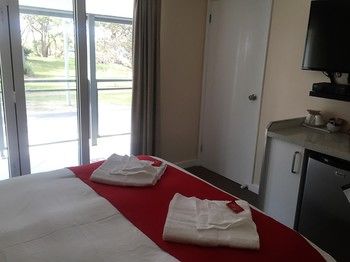 Huskisson Beach Bed And Breakfast - Airlie Beach Holiday 37