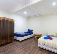 The Village Glebe - Hostel - Airlie Beach Holiday