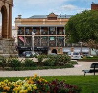 Bathurst Royal Apartments - Airlie Beach Holiday