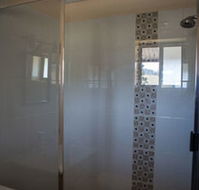 The Wattle Lodge - Airlie Beach Holiday