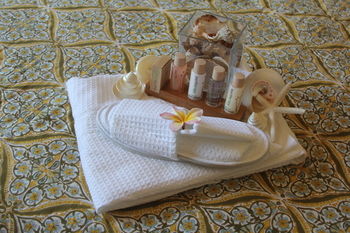Phoenix Eumundi Bed & Breakfast - Airlie Beach Holiday 2