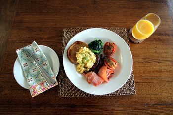 Phoenix Eumundi Bed & Breakfast - Airlie Beach Holiday 16