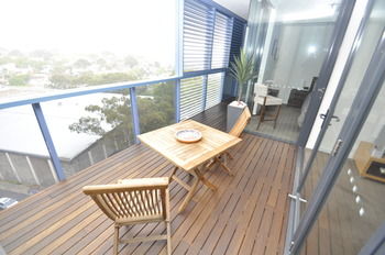 Camperdown 908 St Furnished Apartment - Airlie Beach Holiday 2