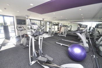 Camperdown 908 St Furnished Apartment - Airlie Beach Holiday 14