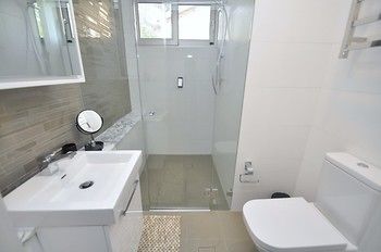 Cremorne 3 Win Furnished Apartment - Airlie Beach Holiday 1