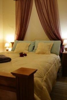 A Settler's Cottage - Airlie Beach Holiday 1