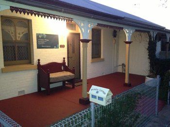 A Settler's Cottage - Airlie Beach Holiday 6