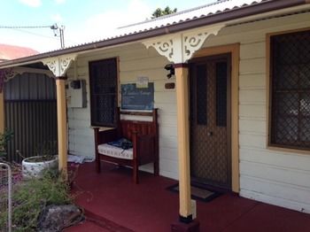 A Settler's Cottage - Airlie Beach Holiday 16