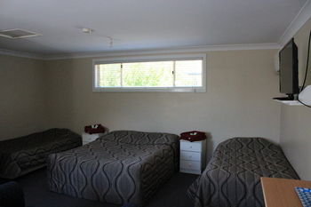 Tamworth Lodge Motel - Airlie Beach Holiday 76