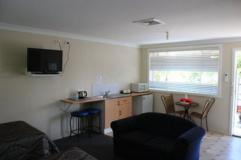Tamworth Lodge Motel - Airlie Beach Holiday 80