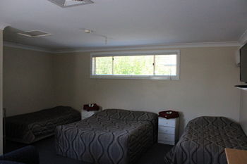 Tamworth Lodge Motel - Airlie Beach Holiday 84