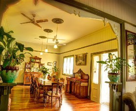 Hawthorne QLD Airlie Beach Holiday