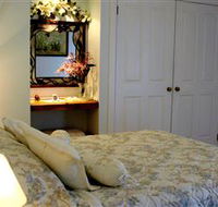 Addlestone House Bed  Breakfast - Airlie Beach Holiday