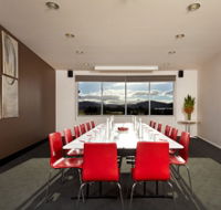 Travelodge Hobart Airport - Airlie Beach Holiday